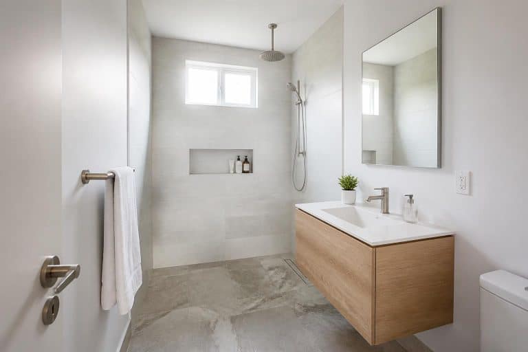 découvrez comment optimiser l'espace avec une douche italienne dans une petite salle de bain pour allier style et fonctionnalité.